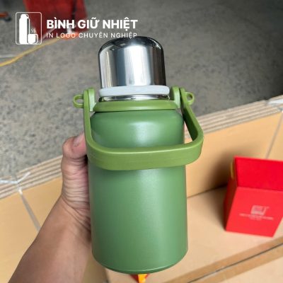 Bình giữ nhiệt quà tặng in logo 4 màu có quai xách dung tích 600ml BGN-14